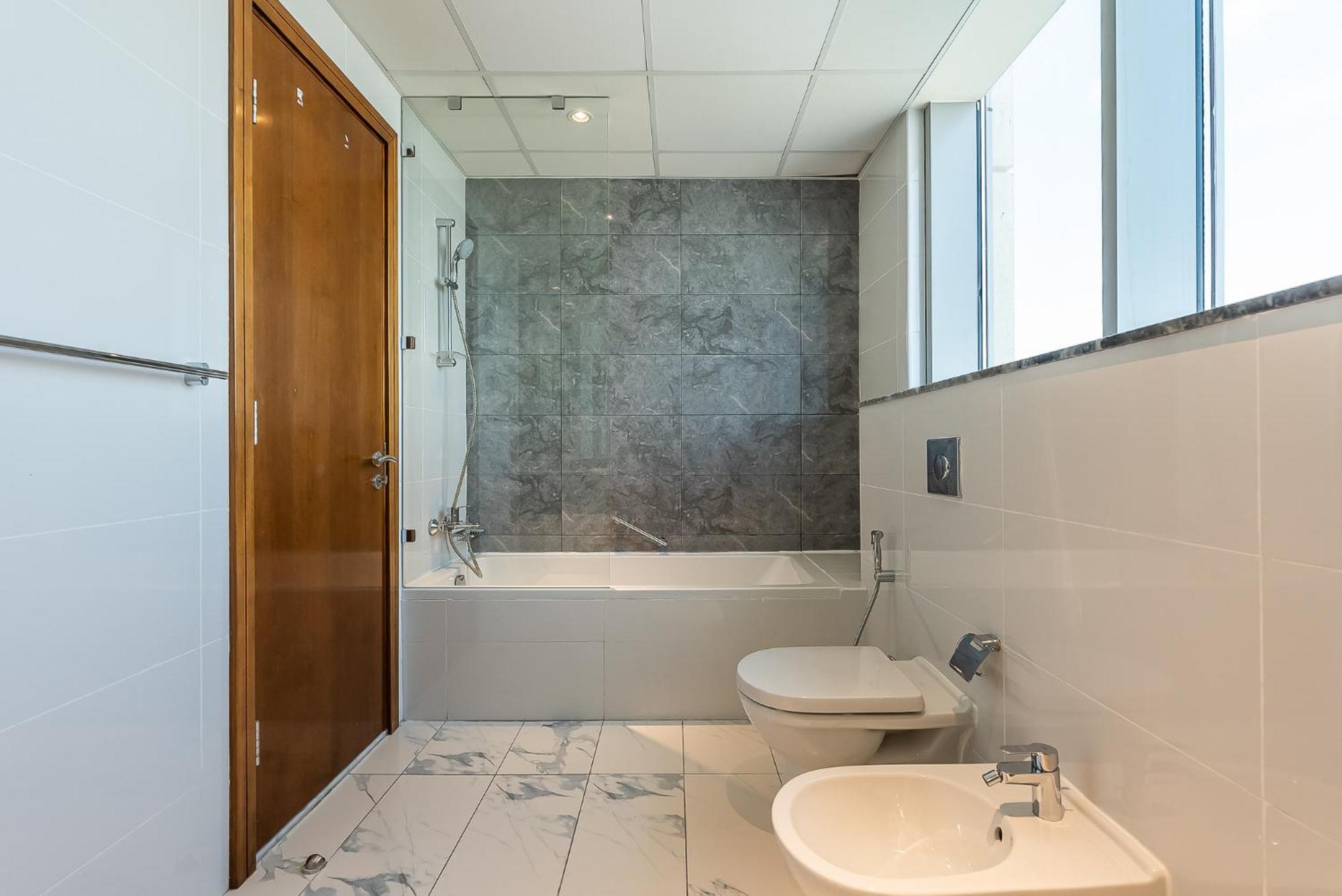 Apartment Noora Tower I Habtoor I Spacious 3bdr Maid I Business Bay *