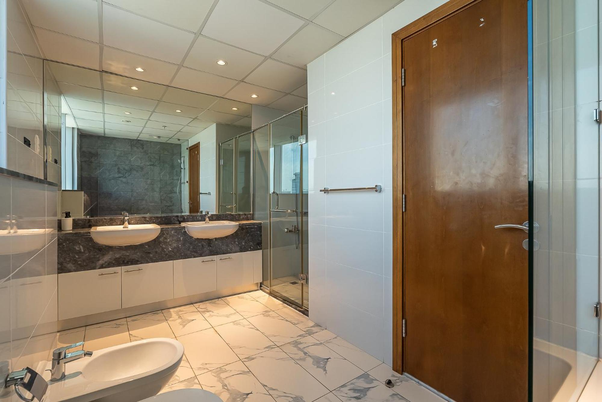 Noora Tower I Habtoor I Spacious 3bdr Maid I Business Bay Apartment Dubai