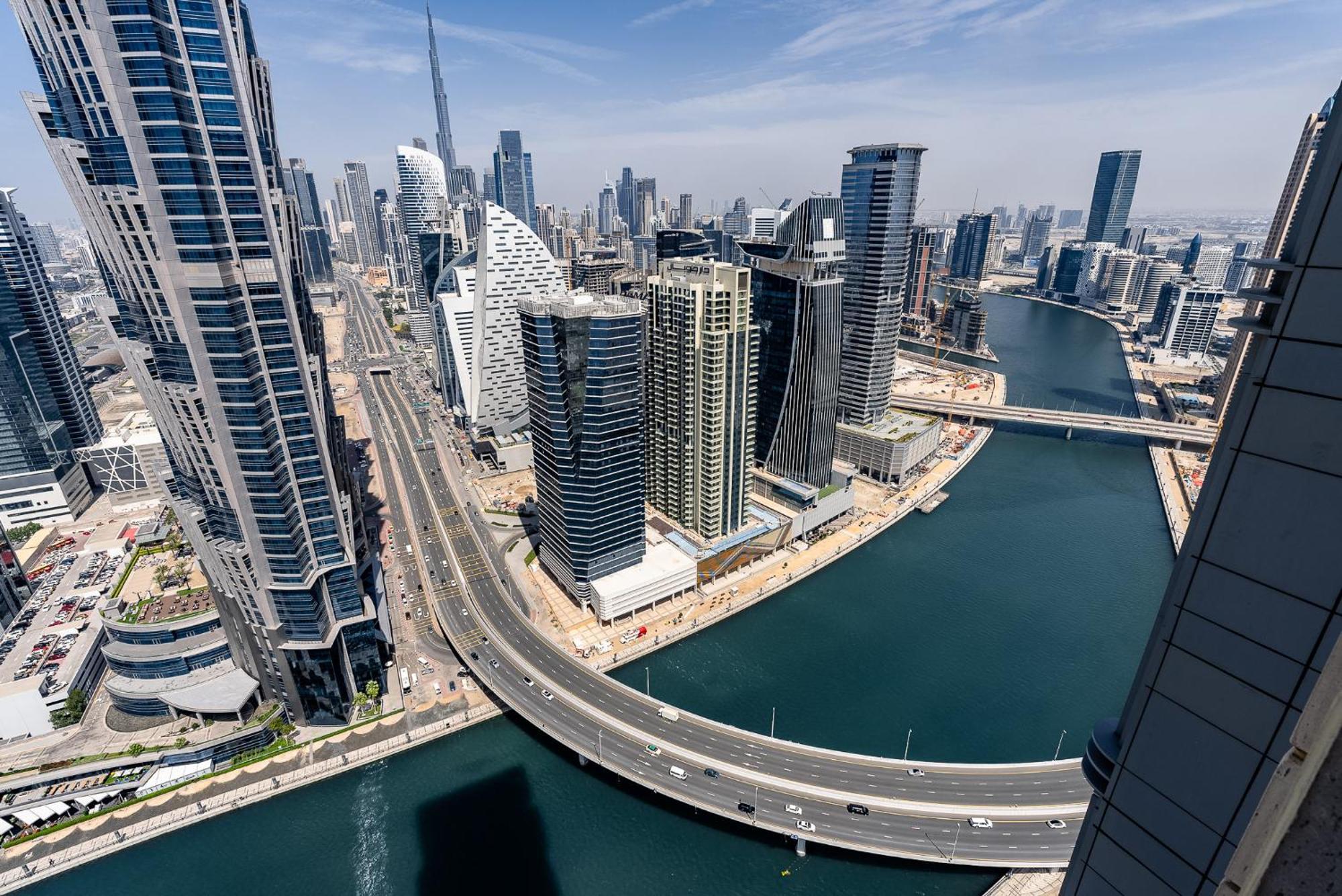 Noora Tower I Habtoor I Spacious 3bdr Maid I Business Bay Apartment *